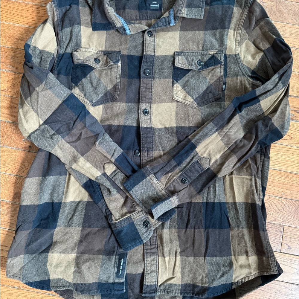 Vans Men's Casual Button Down Shirt - Black and Brown Plaid
